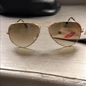 Ray ban aviators sunglasses